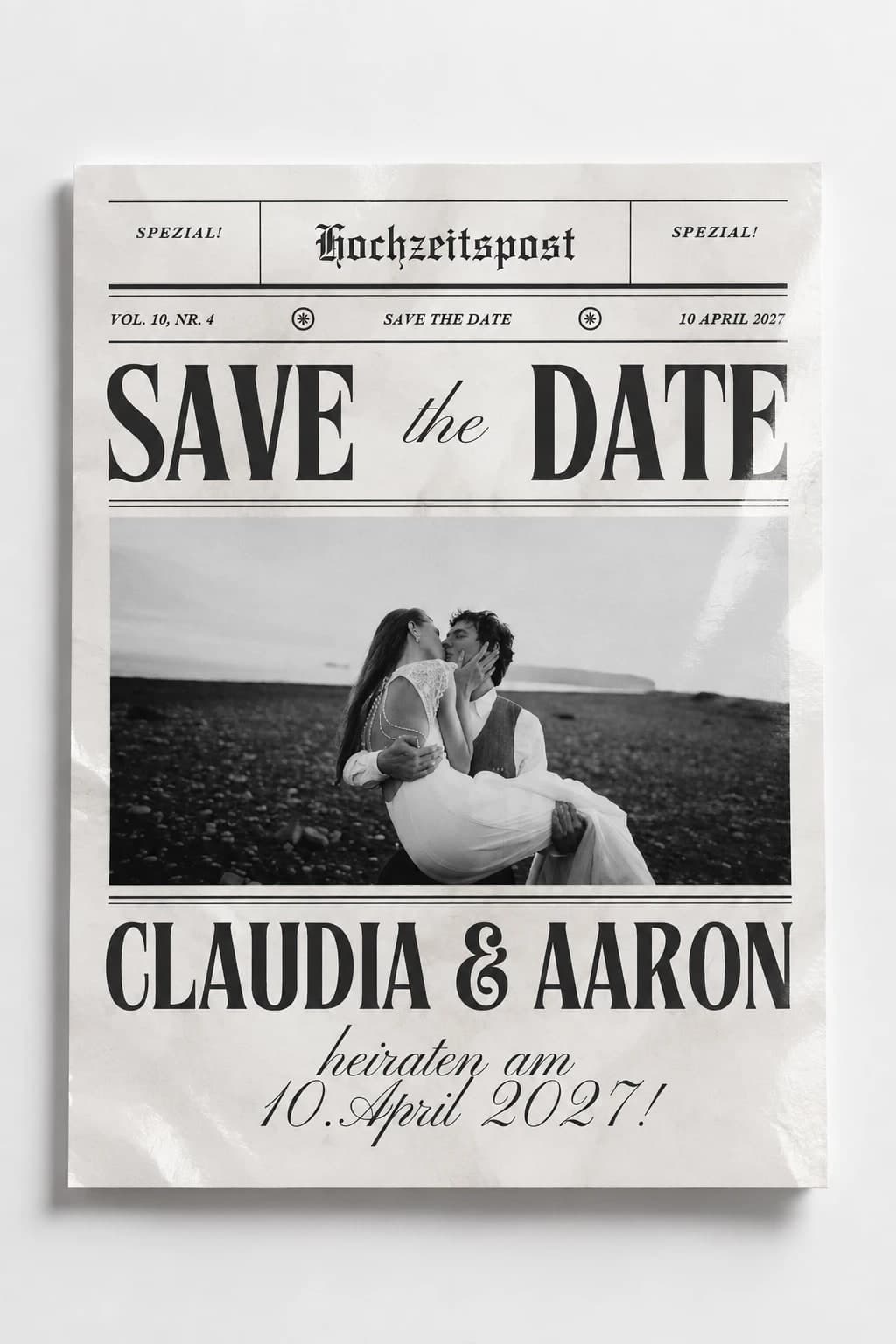 Save-the-Date-Flyer im Zeitungsstil